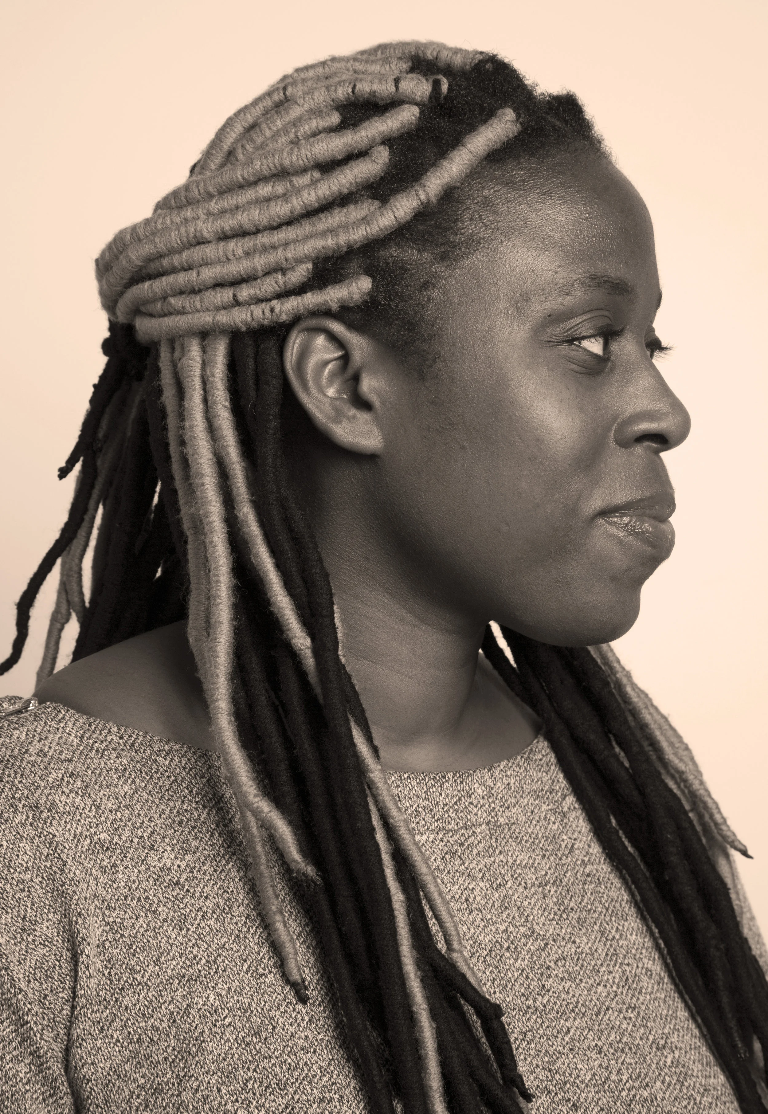 Manseen Logan_01.jpg