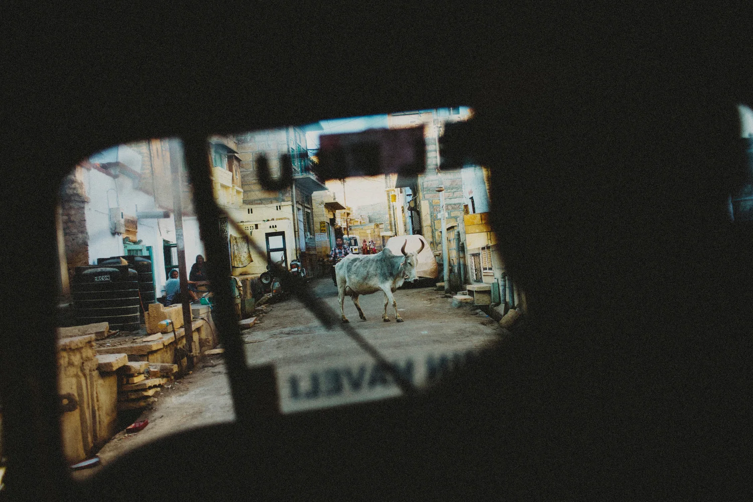 India8A.jpg