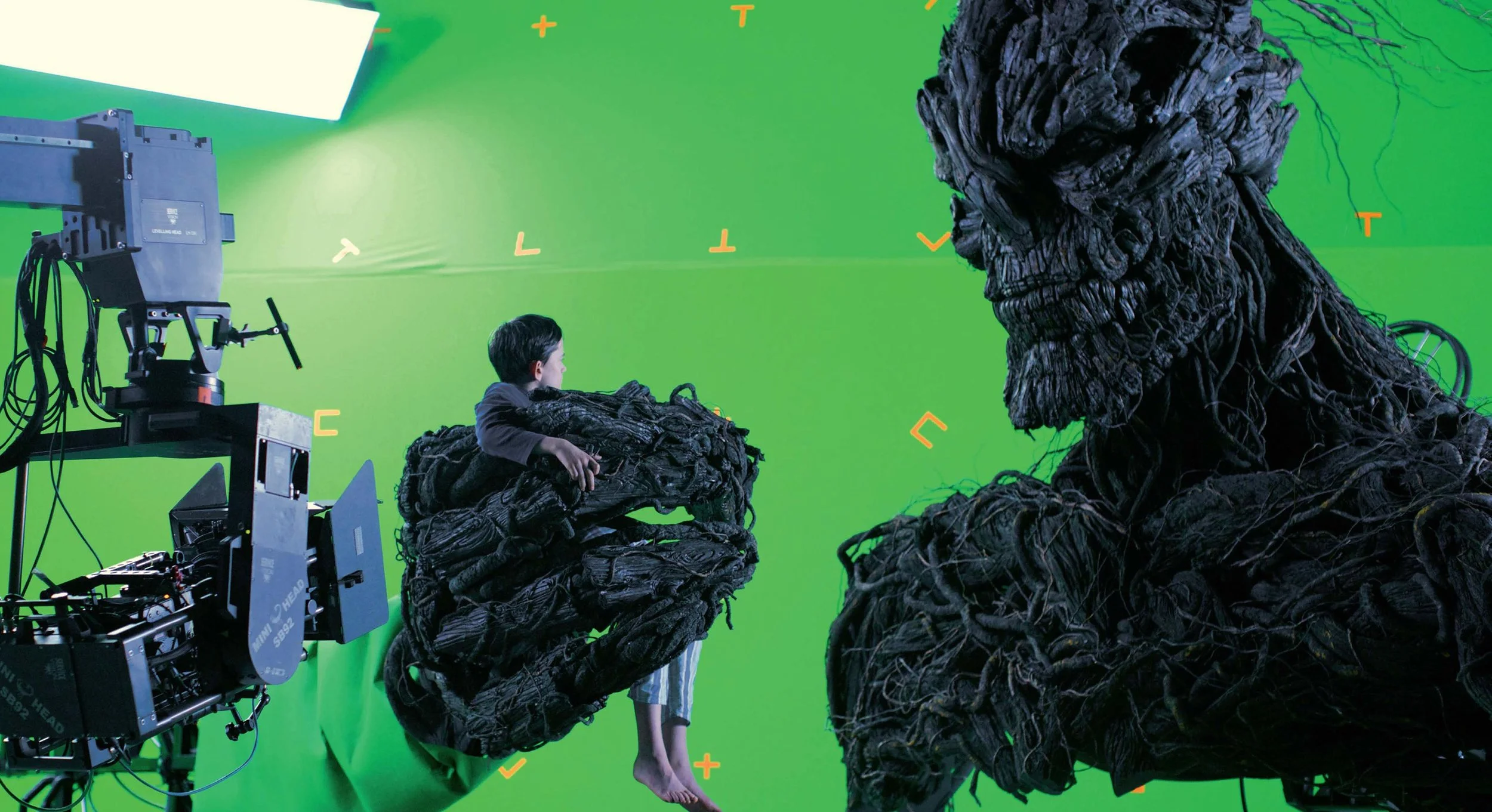 a-monster-calls-3.jpg