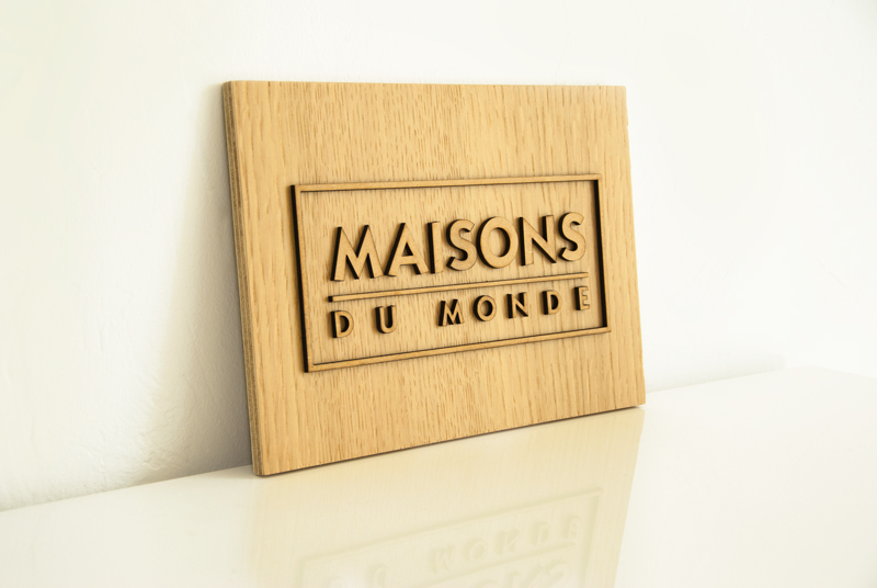 Logo en bois sur-mesure