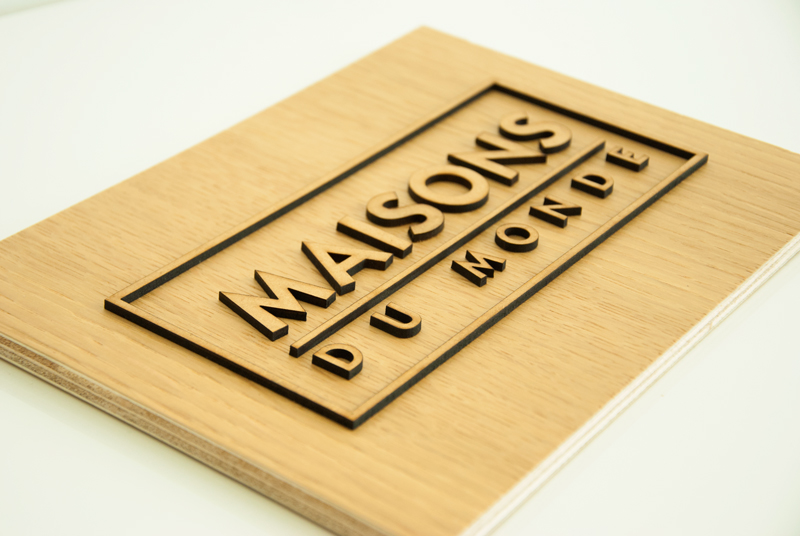 Logo en bois sur-mesure