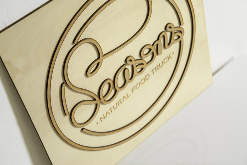 Logo en bois sur-mesure