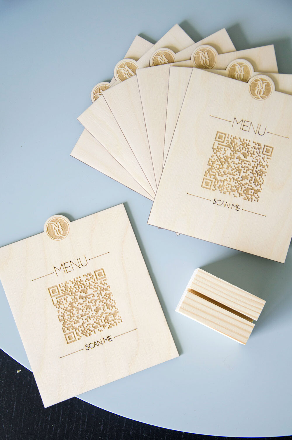 Menu QR code en bois 