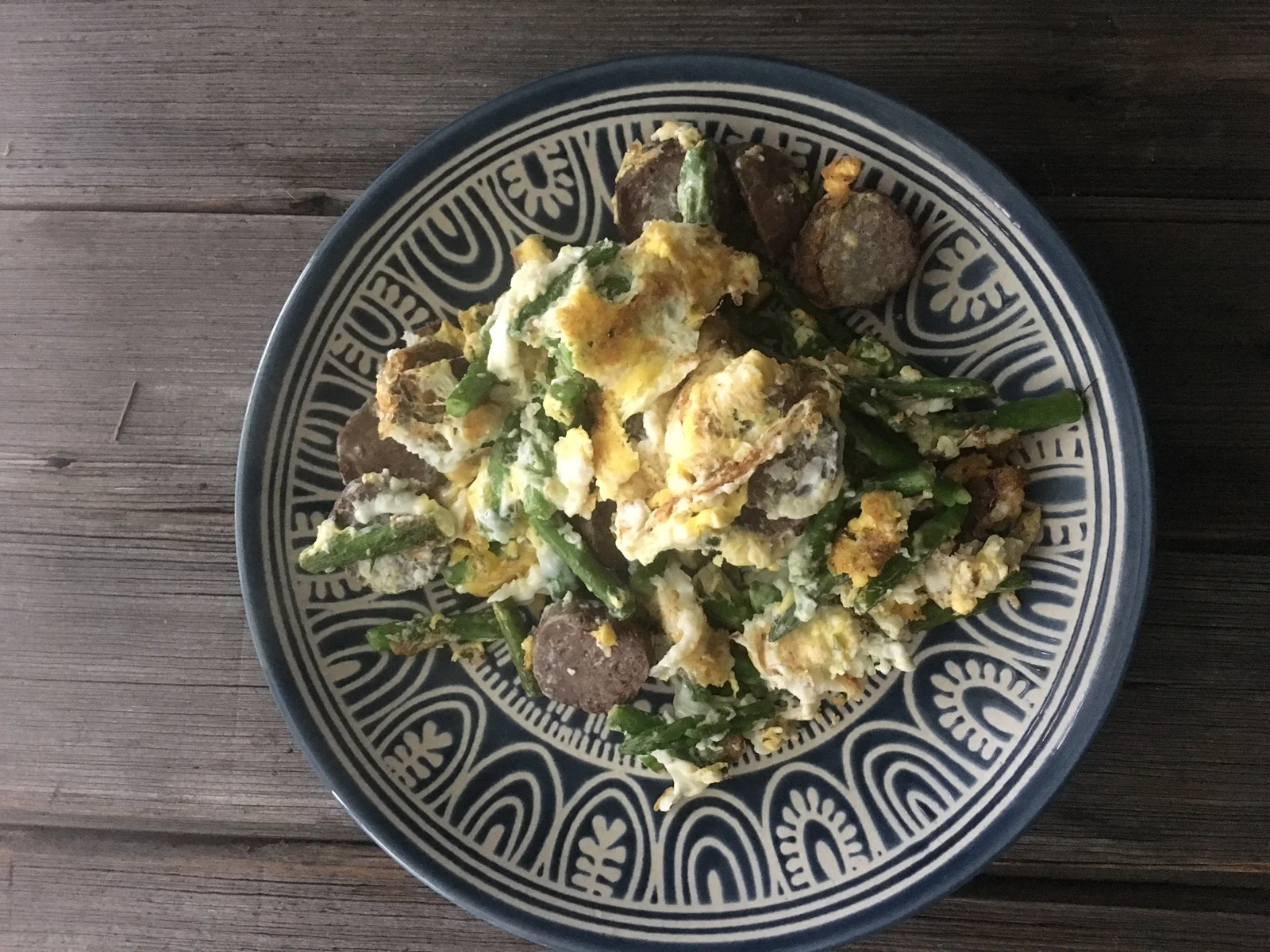 Eggs, asparagus Ky Darling Beef Bratwurst scramble 