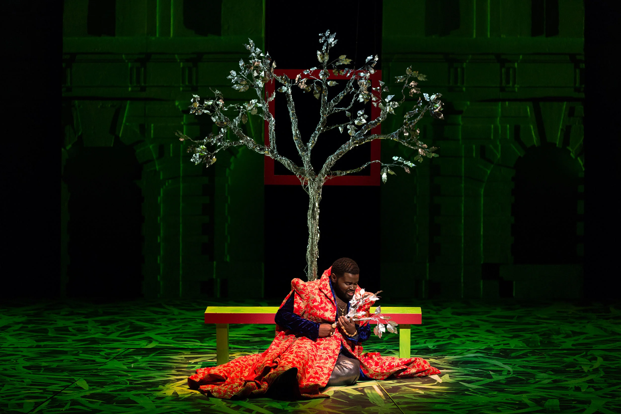John Holiday in the title role of The Glimmerglass Festival's 2017 production of Handel's Xerxes .