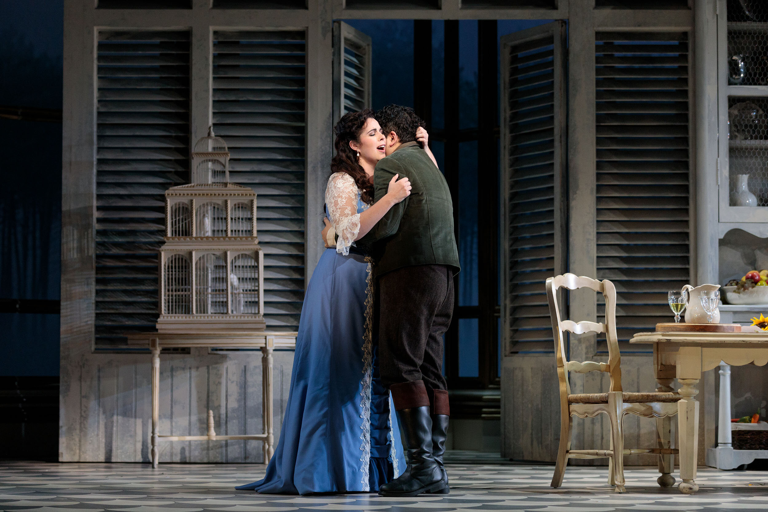  Amanda Woodbury as Violetta and Kang Wang as Alfredo in The Glimmerglass Festival’s 2019 production of  La traviata . 
