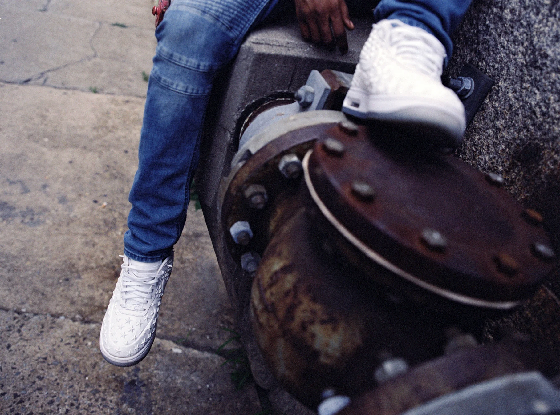 26 LOVEYOURZ - Shi Zen.jpg