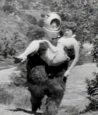 HALLOWEEN Robot Monster Film (797).jpg