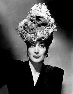 Thanksgiving Joan #8 (1045).jpg
