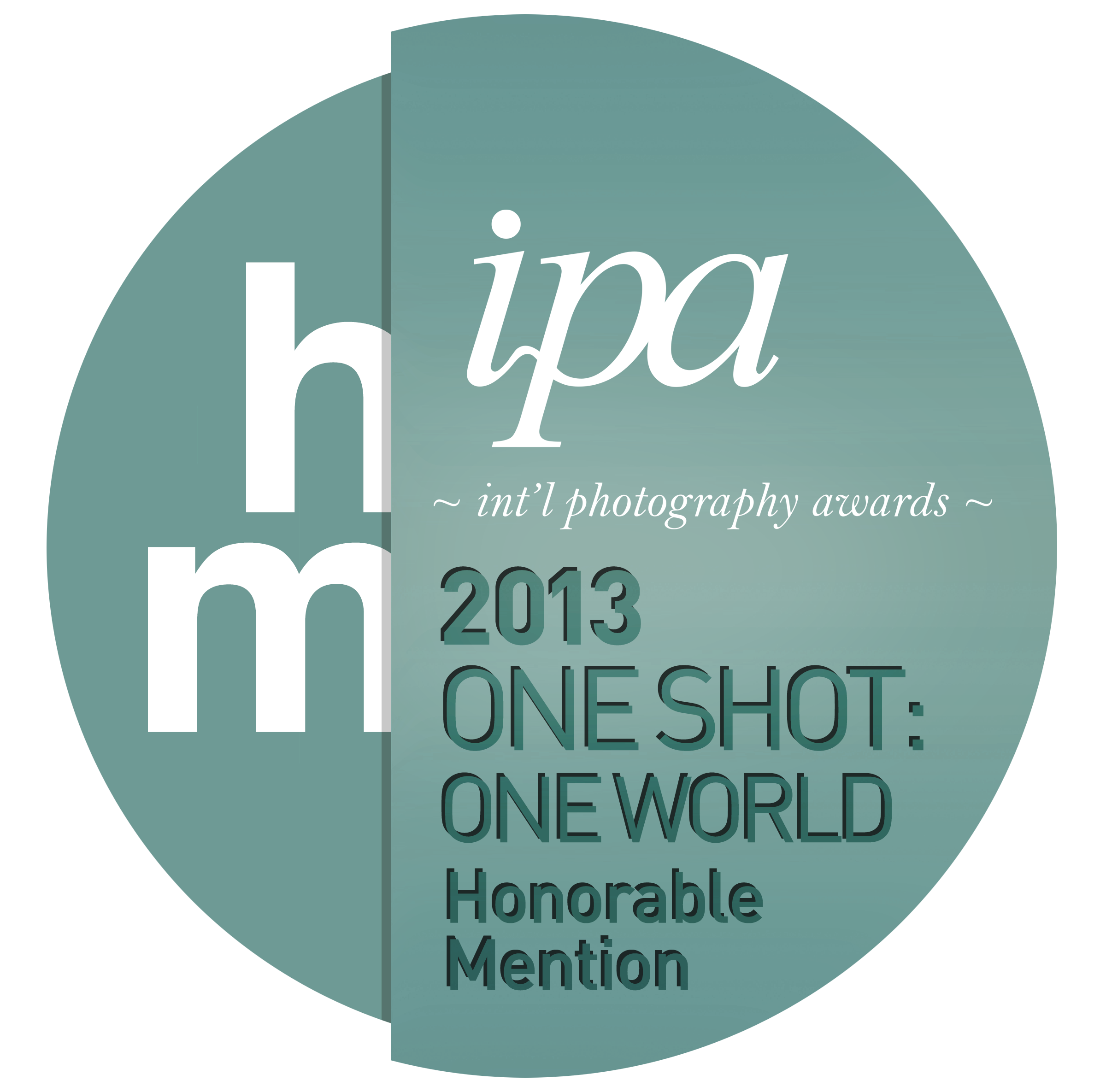  Honoroable Mention, International Photography Awards - One Shot:One World, 2013, Balcony Life 