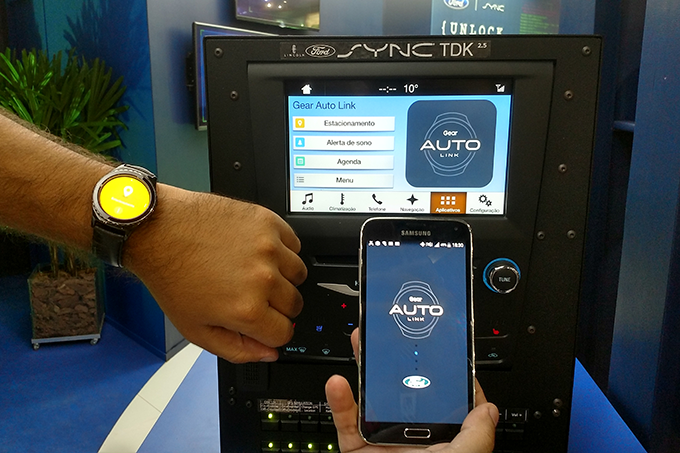 ford-e-samsung-sync-app-gear-auto-link.png