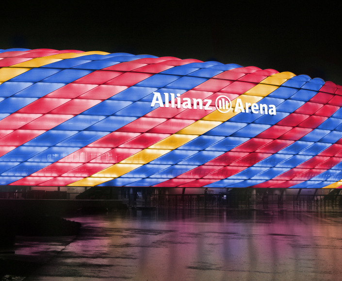 allianz arena - barcelona colours-001.jpg