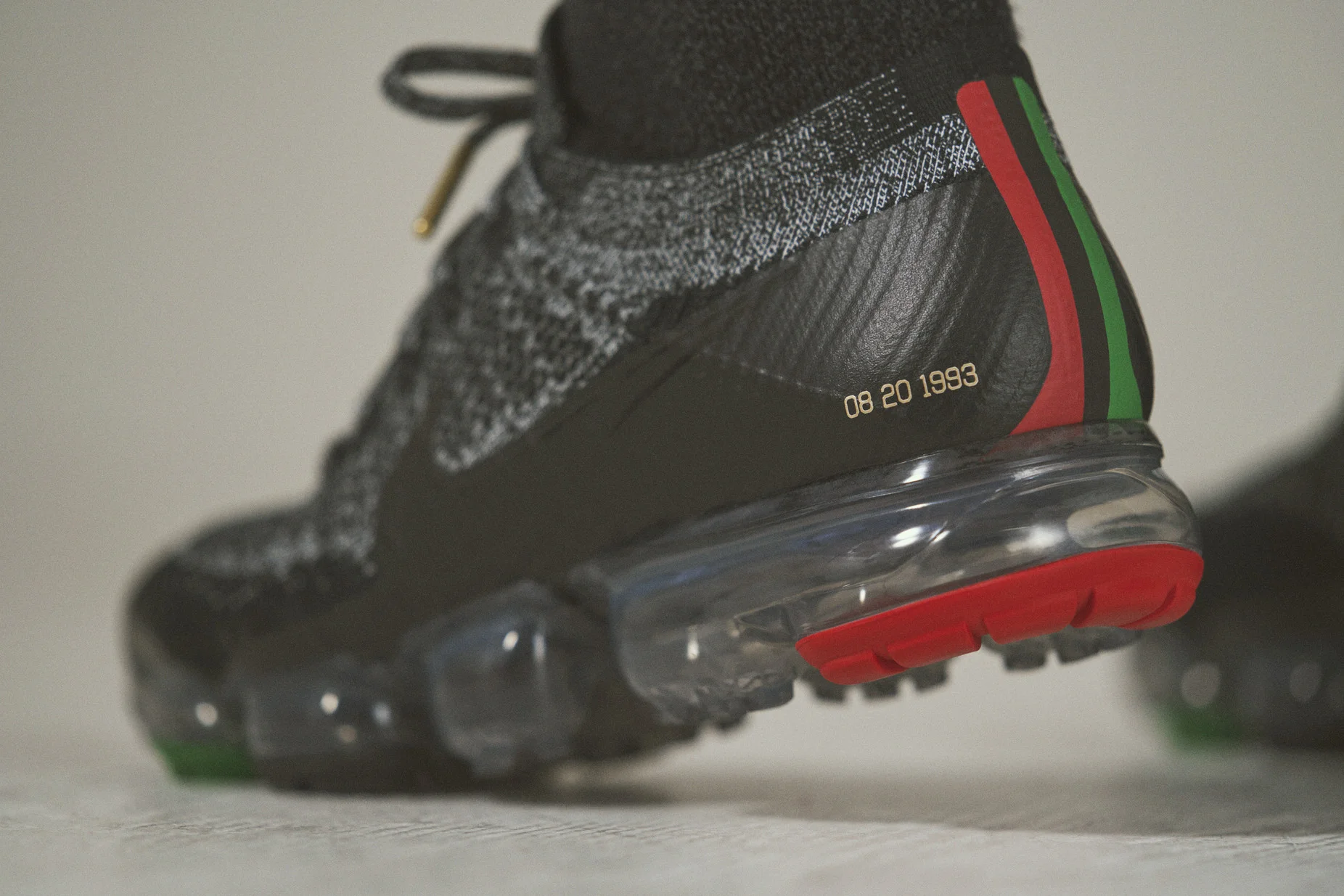 SP18_EQUALITY_NA_AIRVAPORMAXFLYKNITBHM_1770_02_original.jpg
