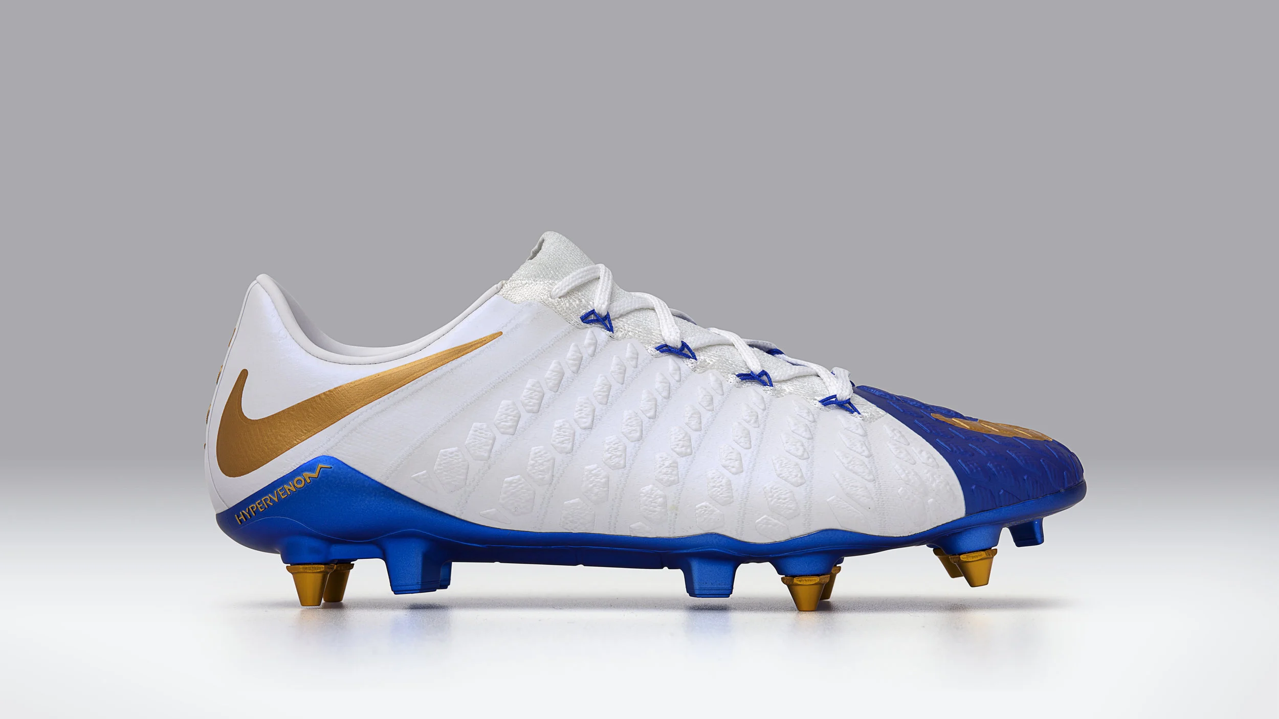 Nike_Hypervenom_HK_3_-_4_77213.jpg