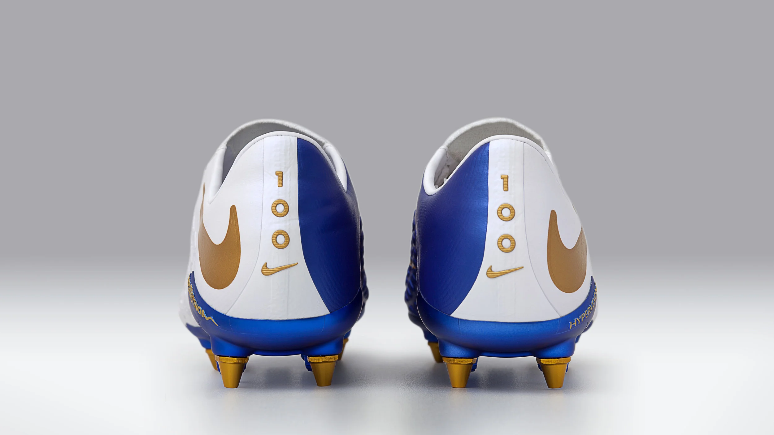 Nike_Hypervenom_HK_3_-_1_77211.jpg