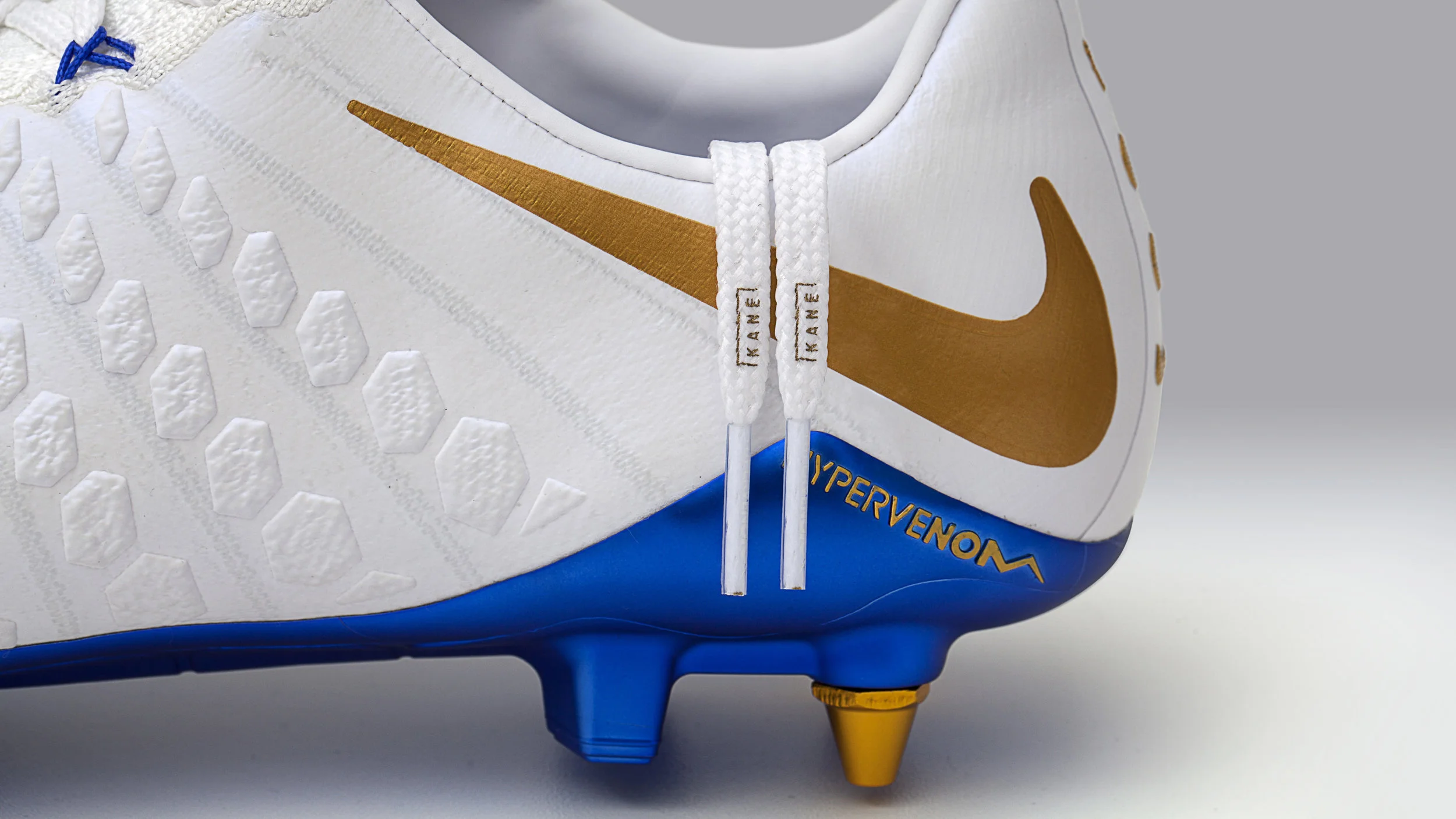 Nike_Hypervenom_HK_3_-_5_77214.jpg