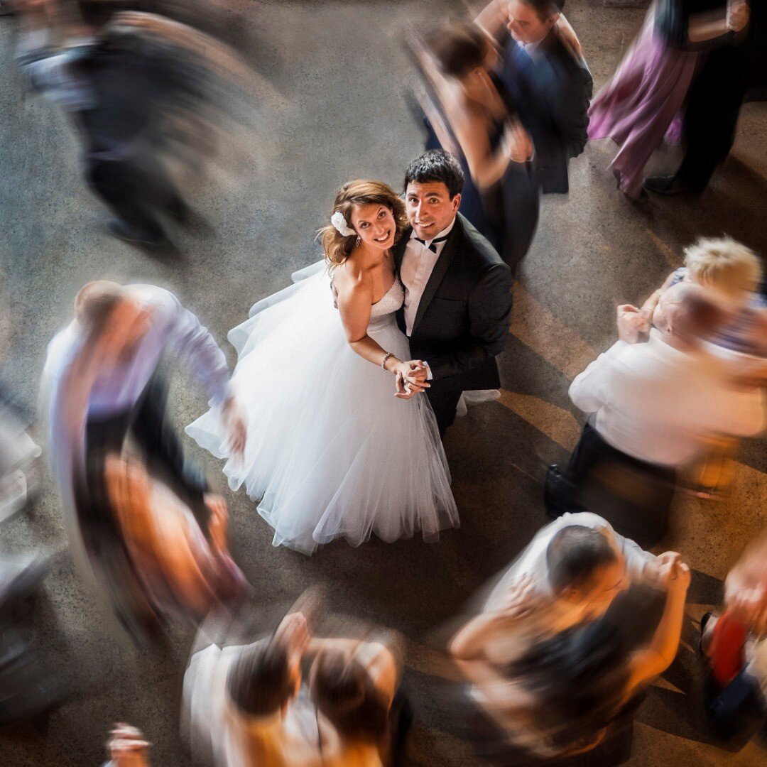 Dreaming of the day when we can dance at weddings again!

Zara + Adrian's First Dance 💃🏼🕺🏻
AIPP EPSON PROFESSIONAL PHOTOGRAPHY AWARDS 2013

#jenniferskabophotography #jenniferskabo #jenskabo #awardwinningweddingphotography #aippawards