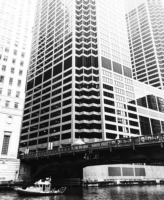 @snappshots challenged me to post some black and white 😉 #chitown #igkansascity_travel #tbt