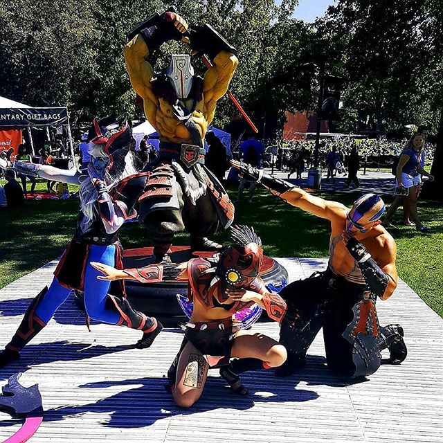 Dat #DOTA #dab doe! 😎
.
#dotacosplay #dota2cosplay #dota2 #antimage #juggernaut #mlg #gamer #cosplay #videogames #dotacosplay #ti7 #ti8 #videogame #dabbing #dabs #cosplayers #cosplayersofinstagram #cosplaygirl #TI9 #ti2019