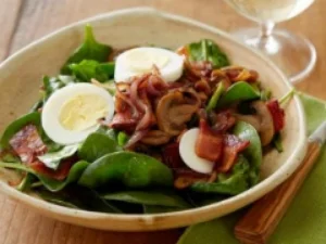 WU0210H_perfect-spinach-salad_s4x3.jpg.rend.sni12col.landscape.jpeg