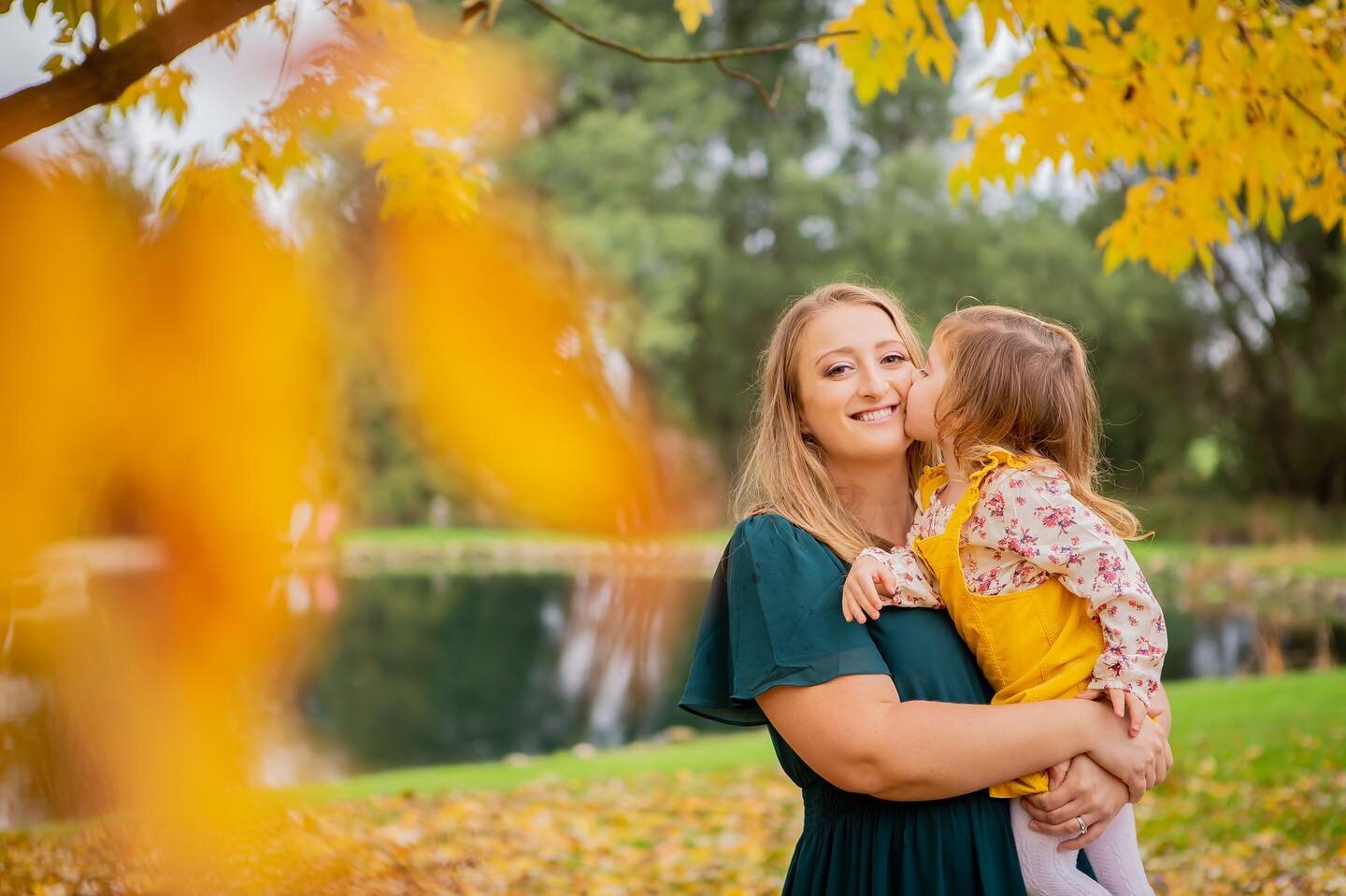 Fall photo dates are filling up! Last date available in September is the 25th! Let me know if your interested in snatching up that date! Oct availability will be posted soon! 🌾🍁