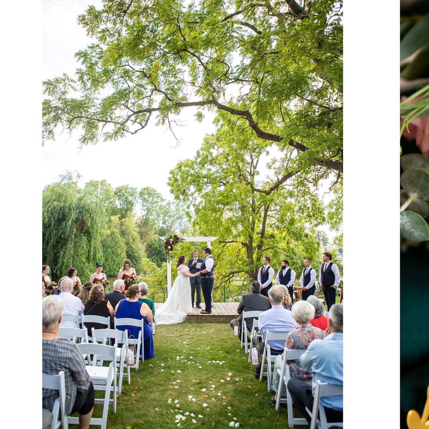 Saturday was such a wonderful part of this long weekend! Wishing @chiefjrod1 and @shantzb all the best, congratulations! @fancythatcake @thelostandfoundcafe @mdrnfunctions @budsandbloomskw @lafontanaelora