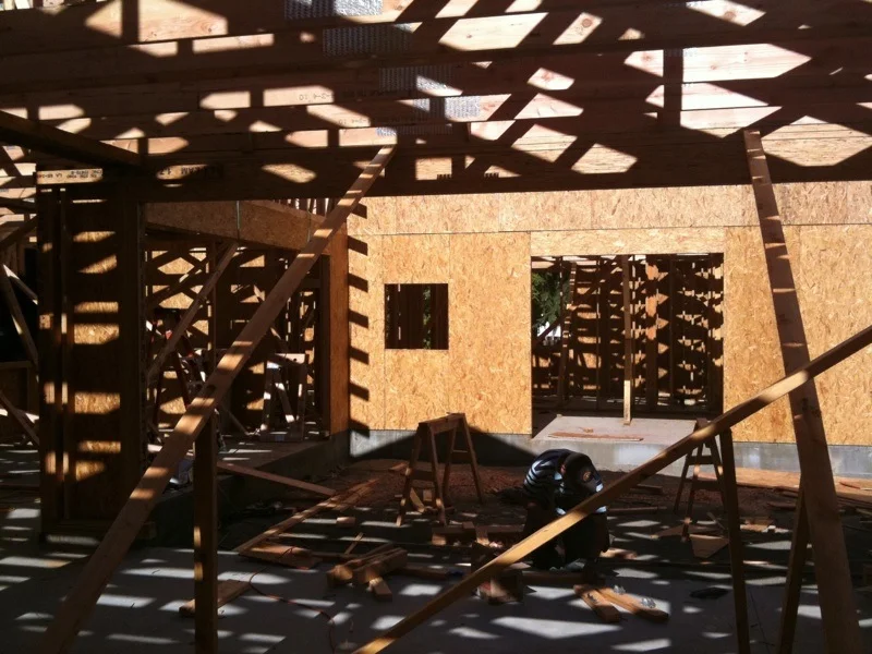 Del Monte Const 1.JPG