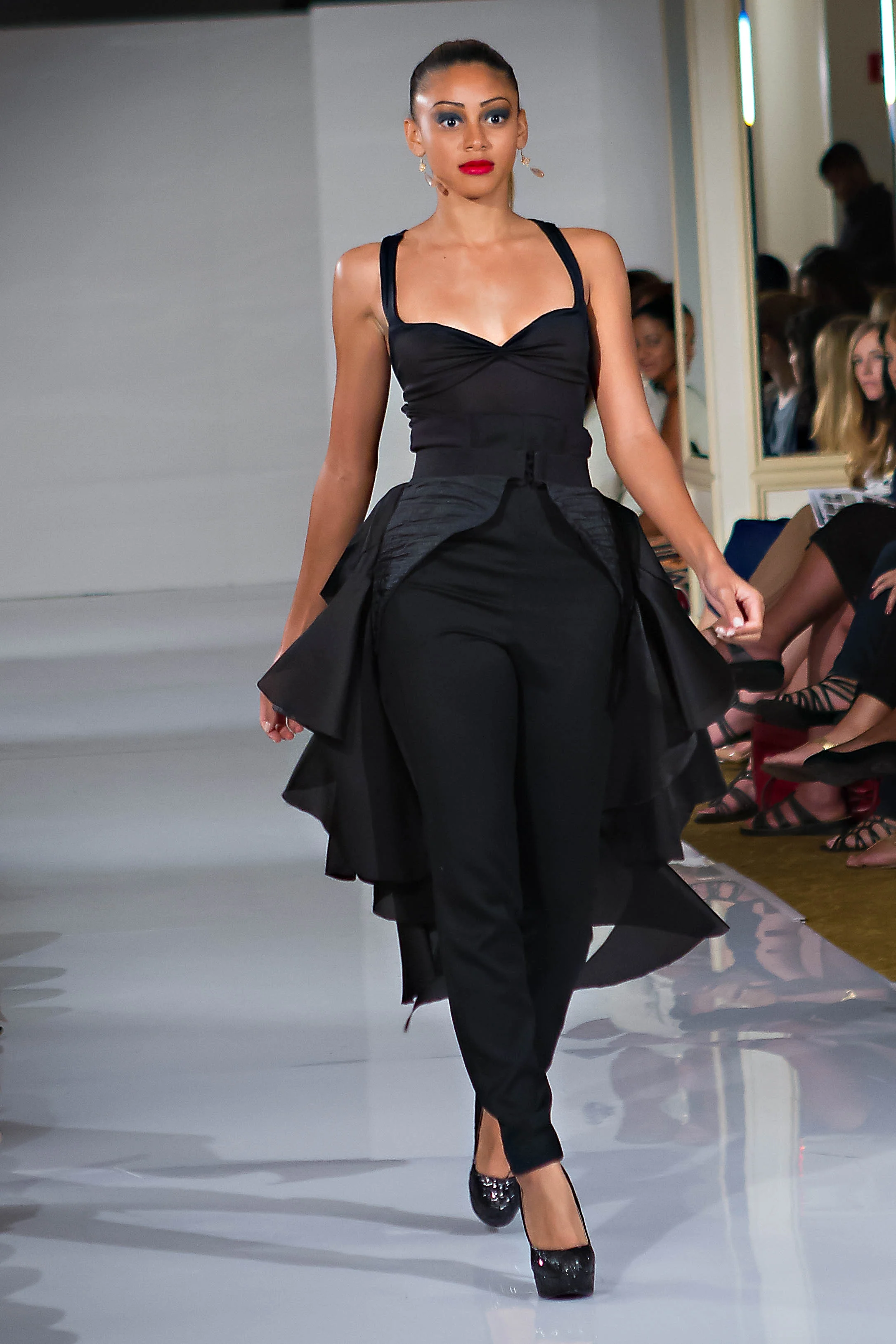 Fashion Week 2012 - Session 2 040-Edit.jpg