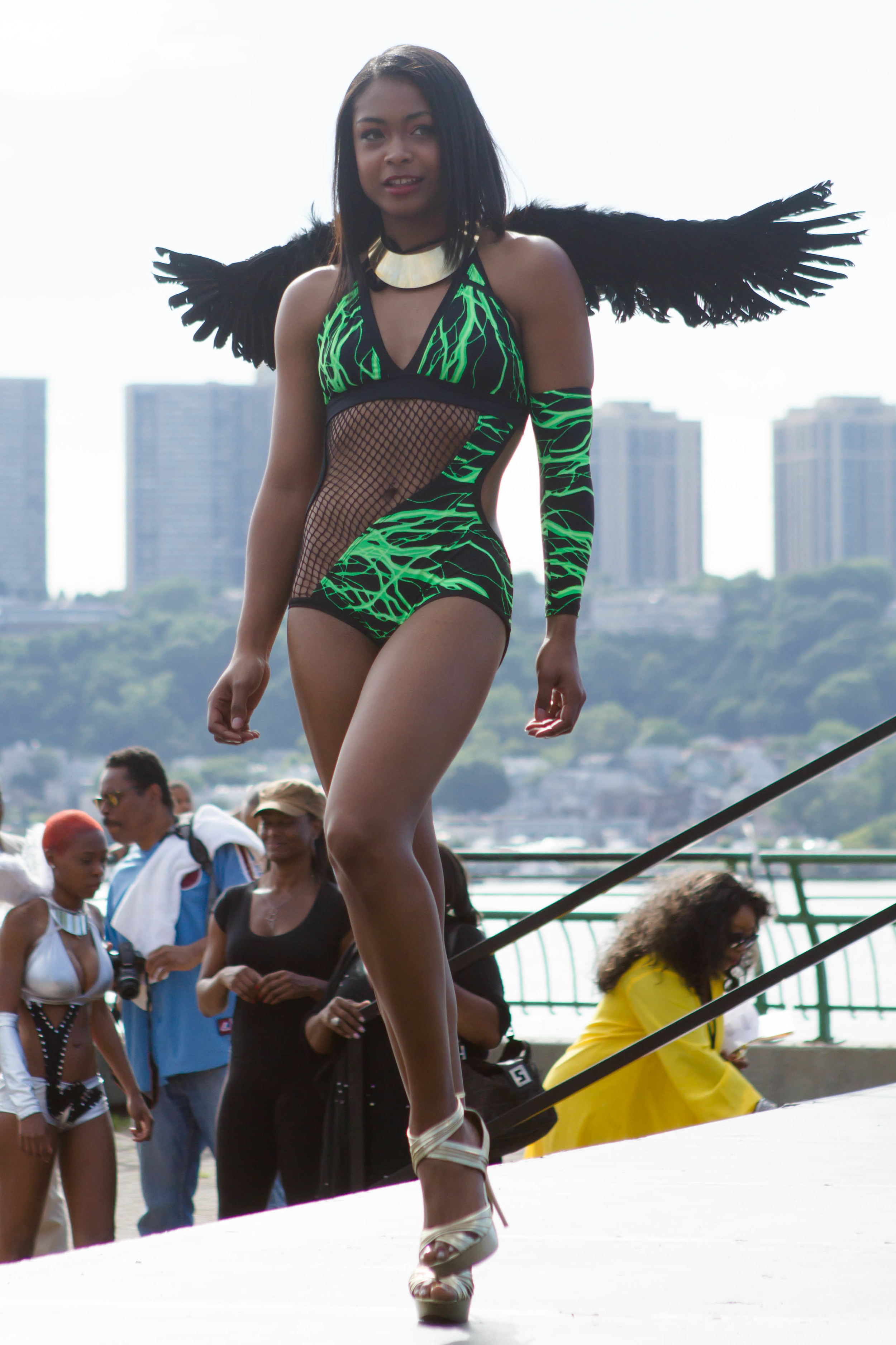 Fashion on the Hudson 2371.jpg