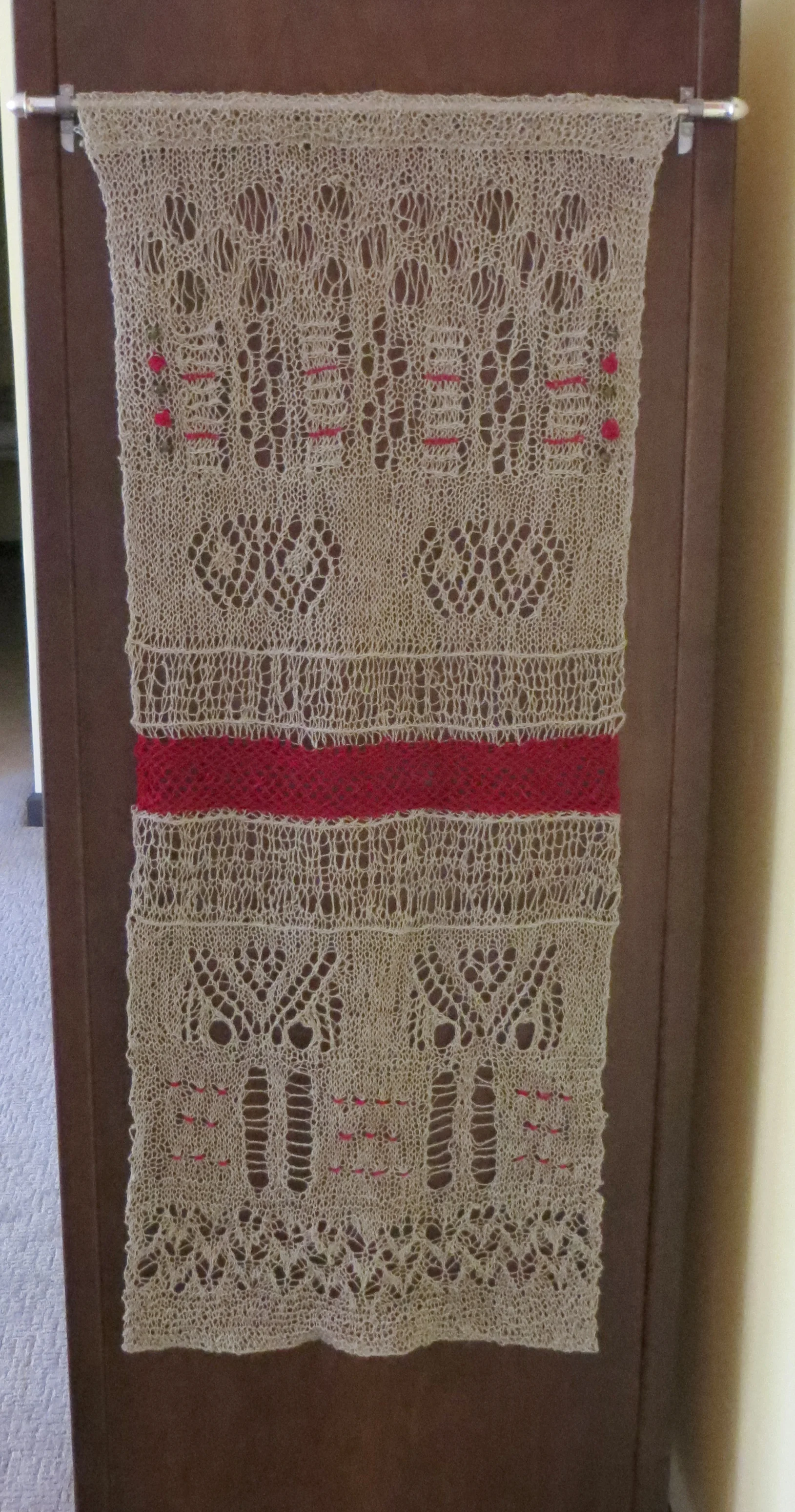 Dotted Eyes Wallhanging
