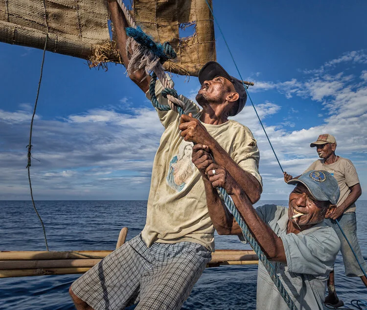 Hoisting-the-Sail_Pia-Jessen.jpg