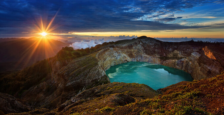 Kelimutu Craters - Pia Jessen.jpg