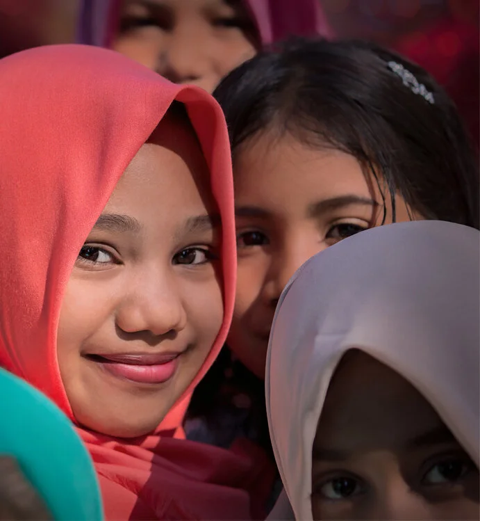 Girls in the Crowd - Pia Jessen.jpg
