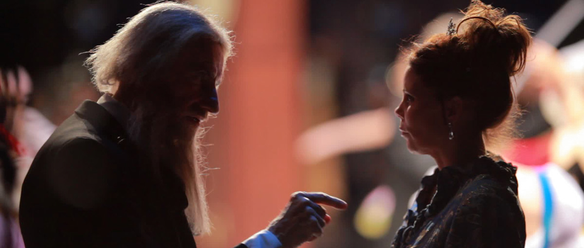 vlcsnap-2012-12-17-19h13m07s135-2.jpg