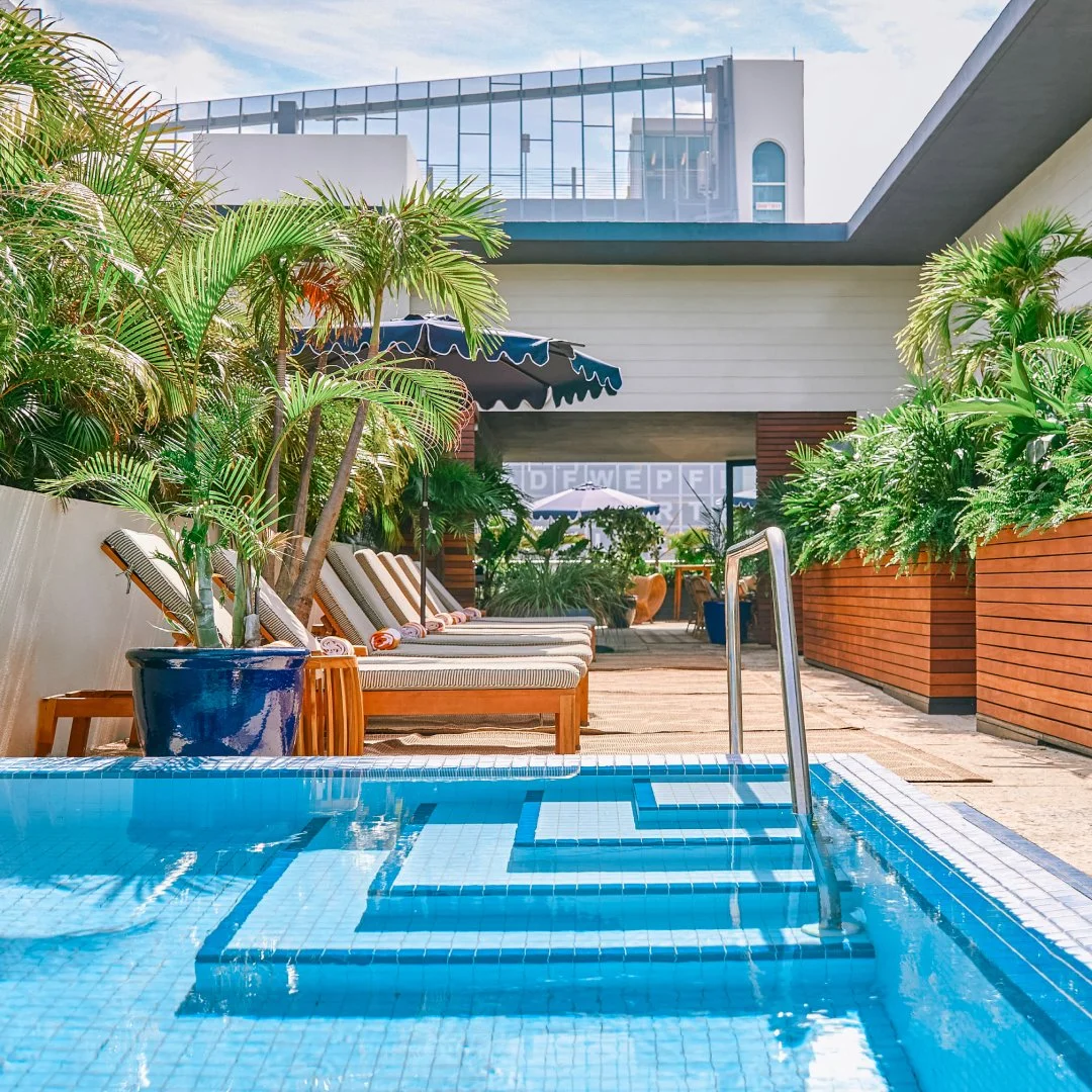 2-pool.jpg