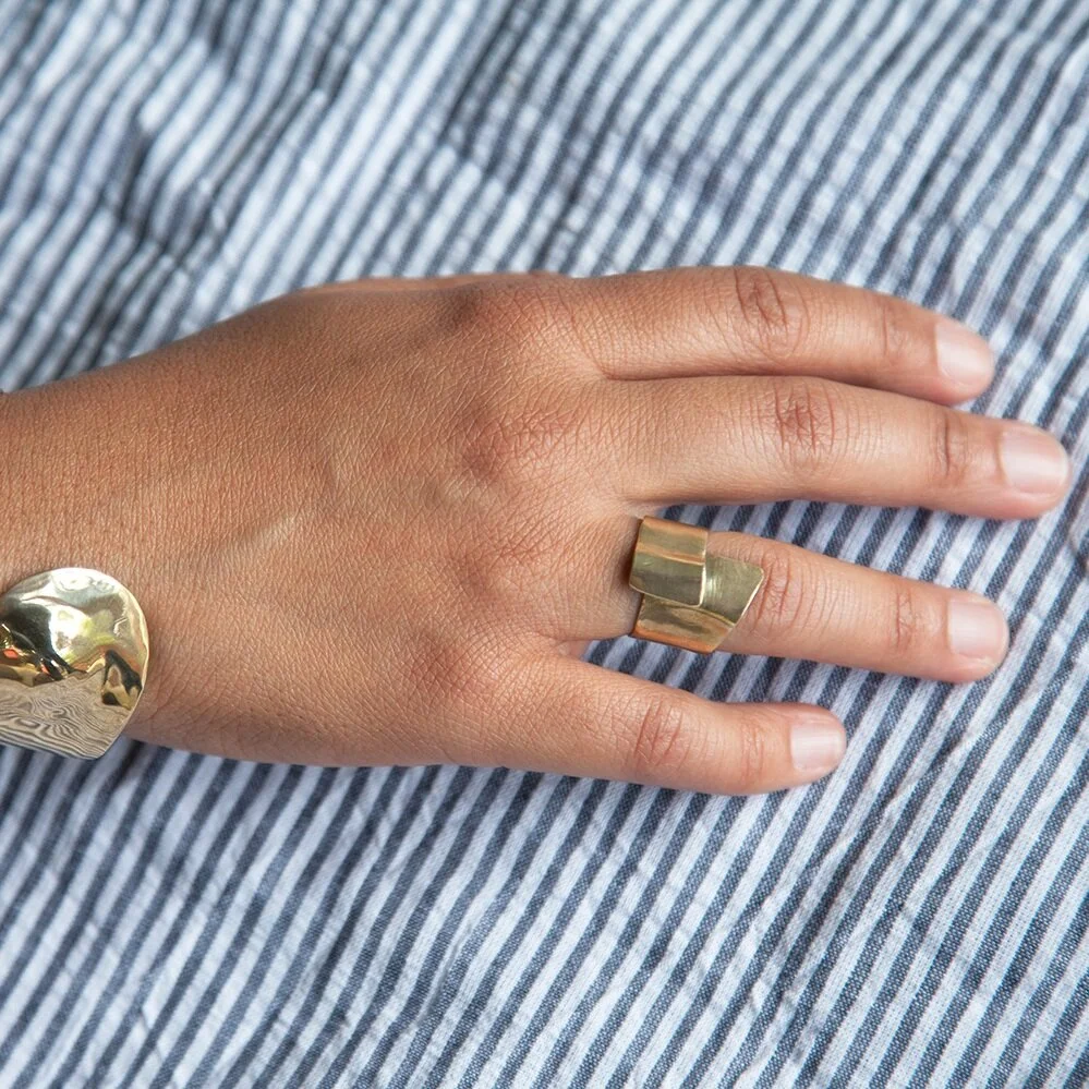 loren_ring_lifestyle_4.jpg