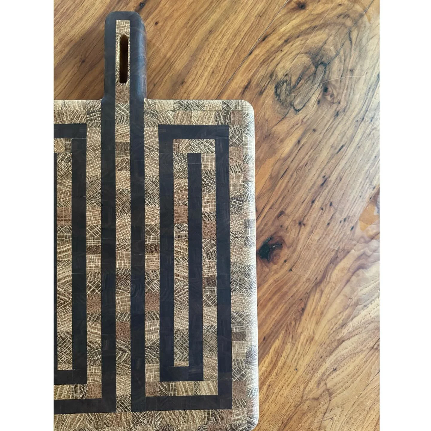 🌀🌀New hardwood end-grain cutting + serving board in walnut &amp; white oak. Smooth finish, satisfying weight, extremely durable. 🌀🌀Find it online on the webshop and in person at this Saturday&rsquo;s Open Canopy