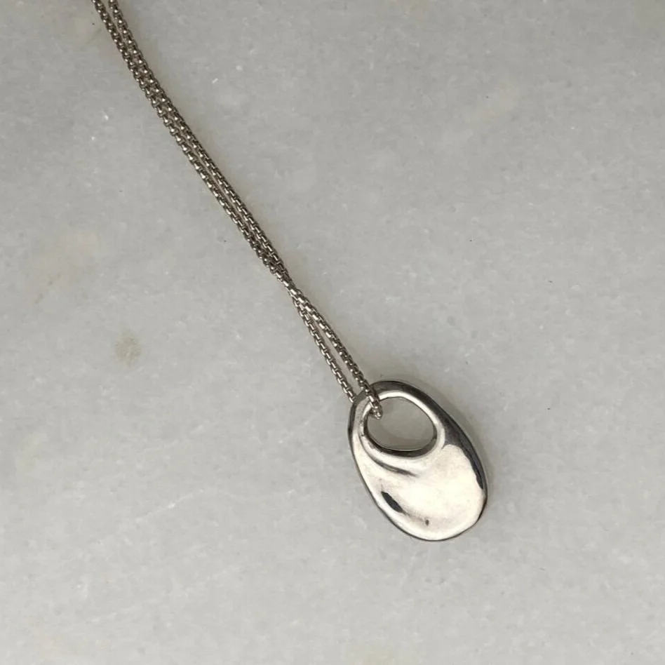 F5F55DC2-FC20-4E17-8194-F143FDB0F866