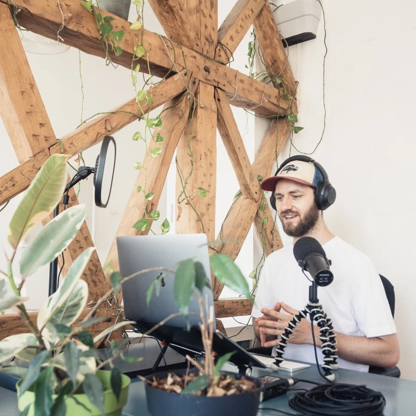 The 5-Step Author’s Guide to Getting Booked on Podcasts