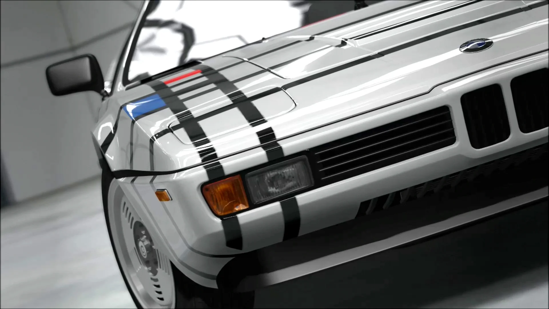 Mondrianfrontdetail.jpg