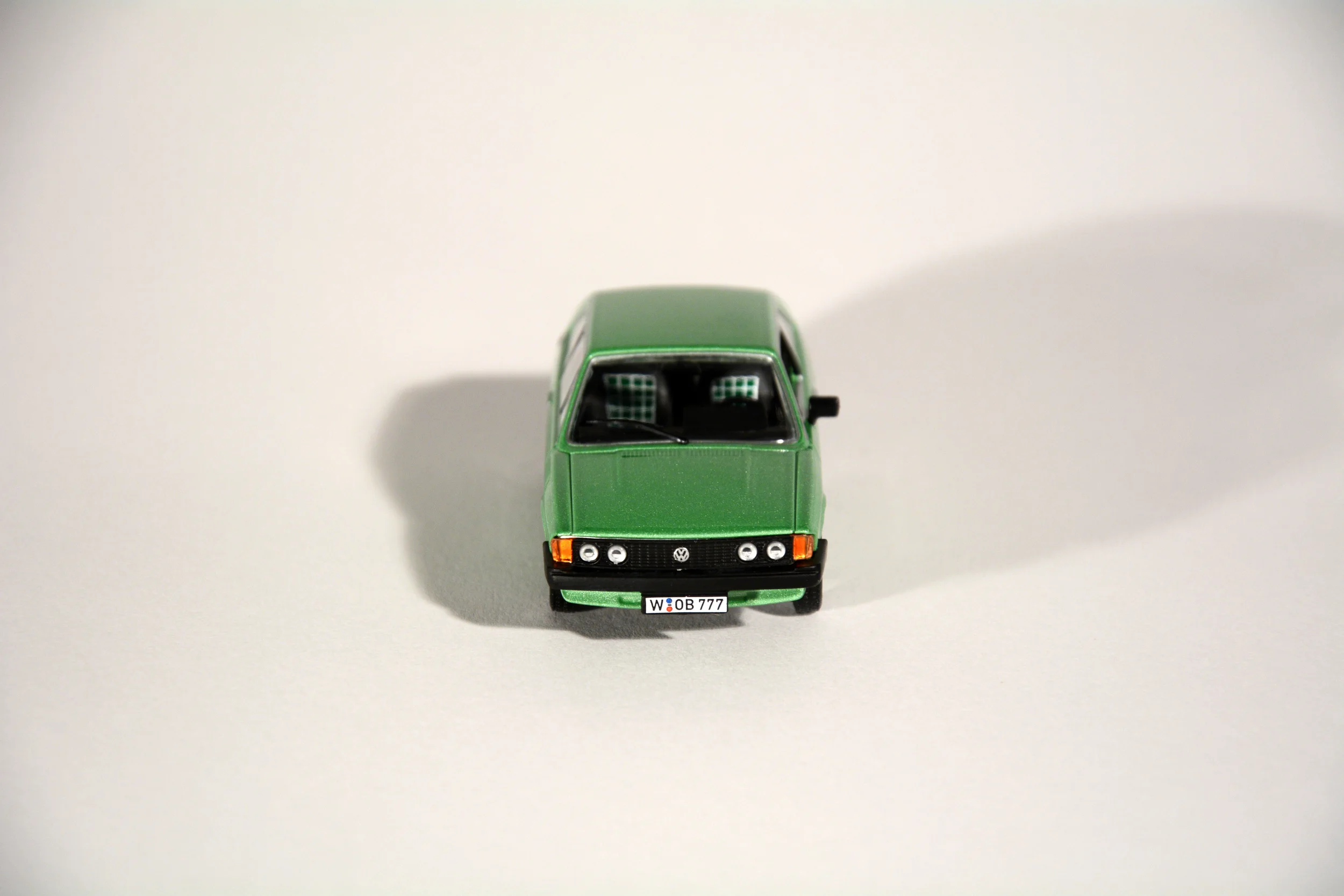 UNTITLED (040285) front