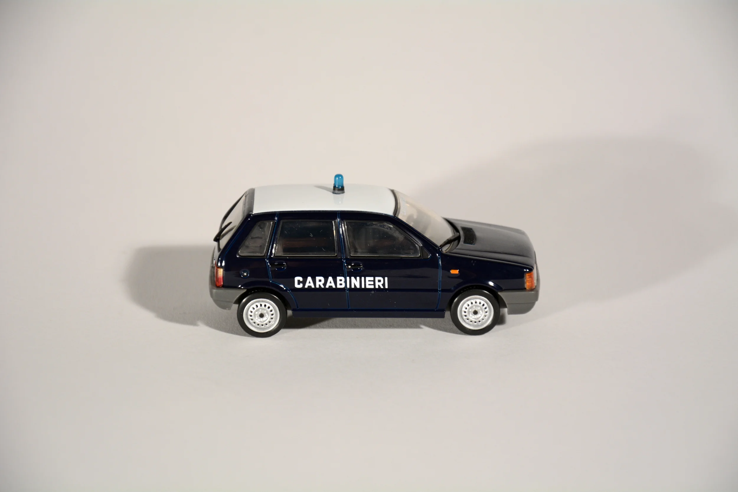 EI 986 CC (010491) side
