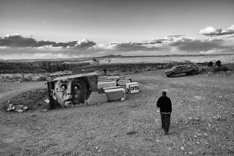 Aldo Walking Away, JETSONORAMA