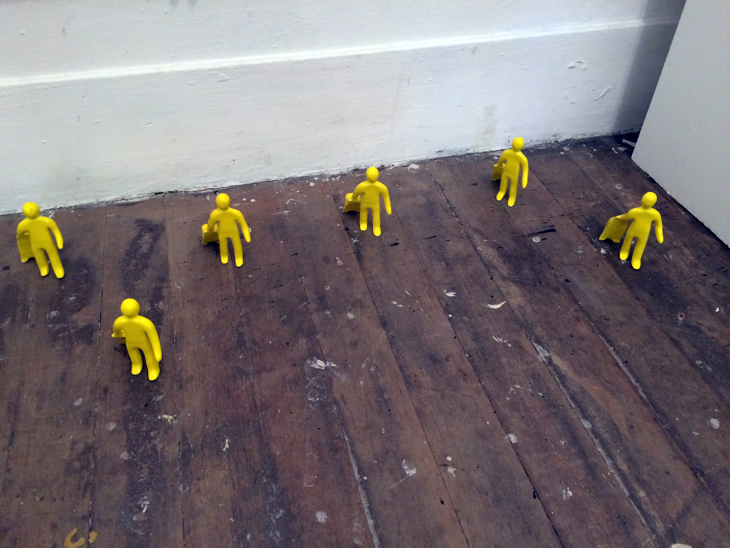 COLL.EO, SimHomeless, 2015, fifteen ceramic sculptures, measuring 5 inches (H).