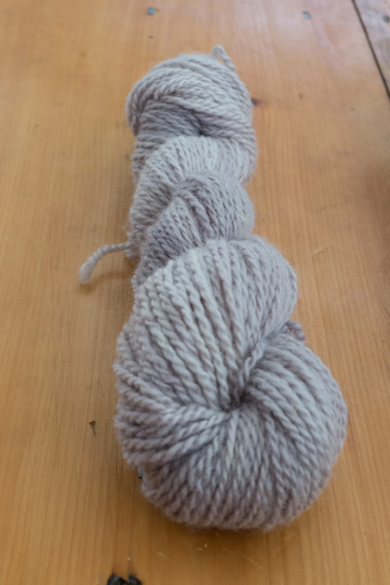 Wool Trip yarn, Mussel Gray