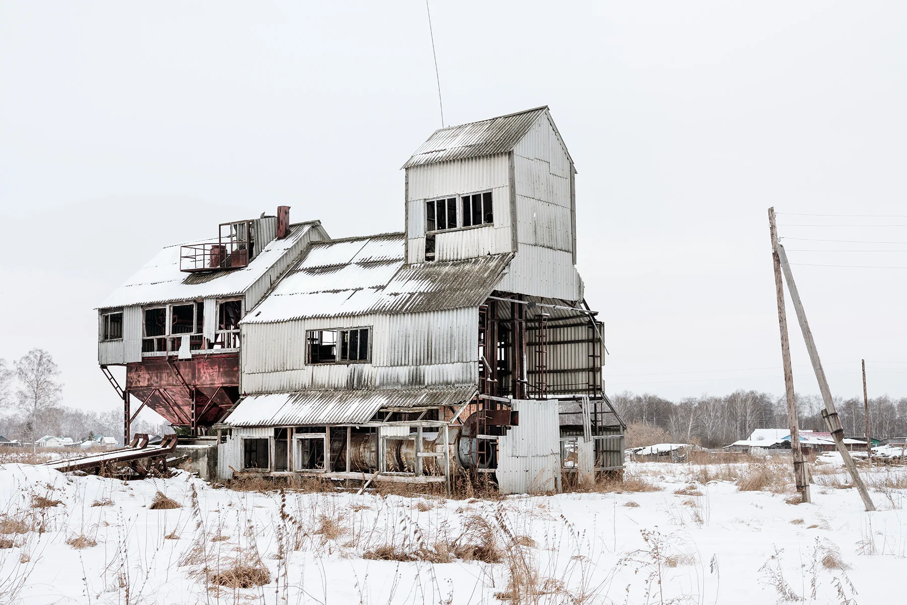 An abandoned agricultural silo in the countryside north of Omsk.
