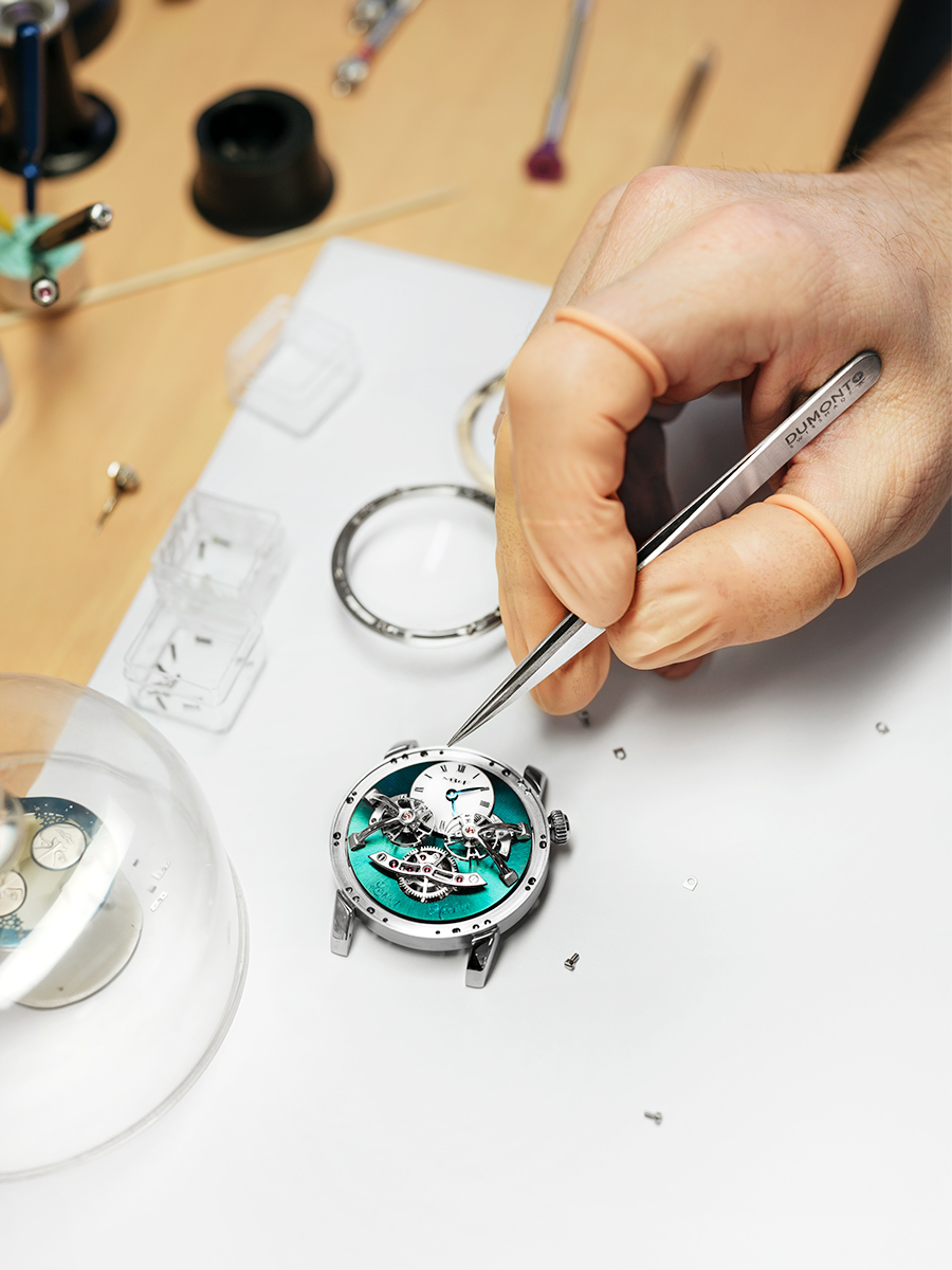 MB&F Legacy Machine No.2