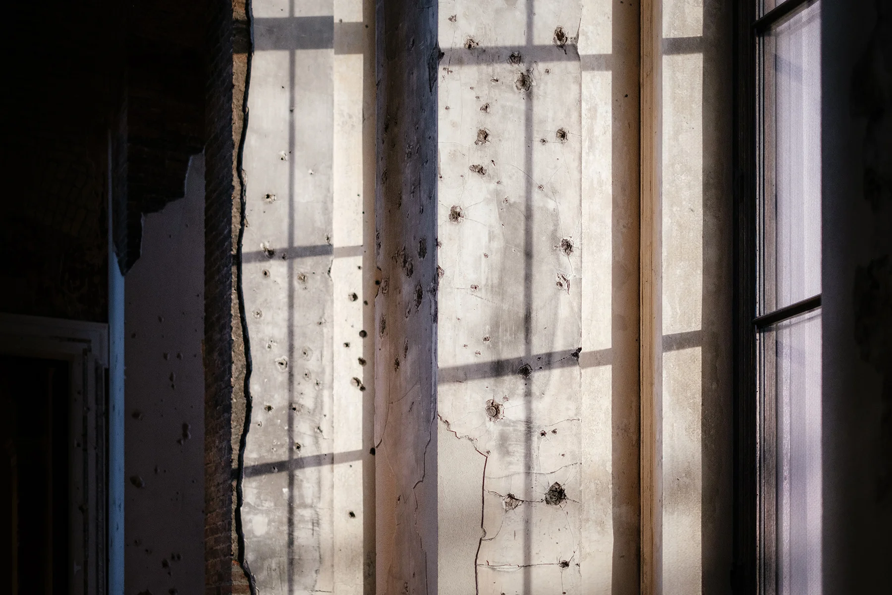 You can still see the impacts of bullets on the walls inside the Neues Museum.