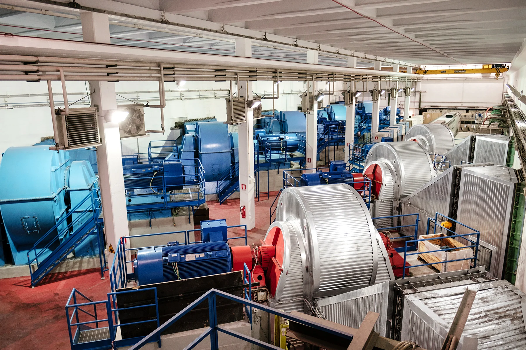 On the Italian side you have the central ventilation hangar, exhaust dirty air and push clean air in the tunnel. All of the electrical energy consumed in the Tunnel comes from solar, wind and hydraulic processes.
