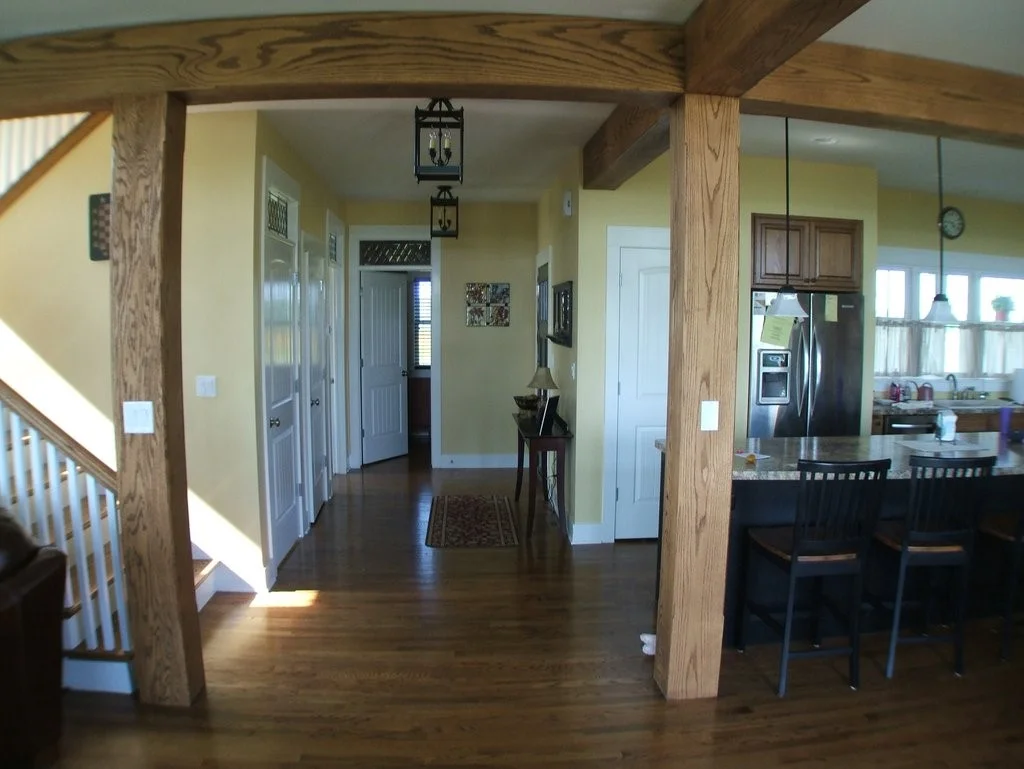 kitchen beam (2).JPG